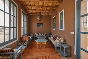 Agafay Desert Hotel