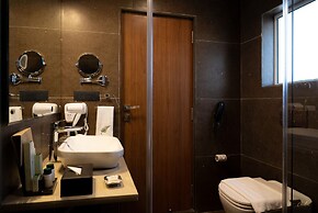 The Fern Wisteria Resort Dhari