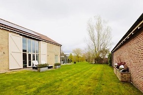 Tye Barn in Brinkley