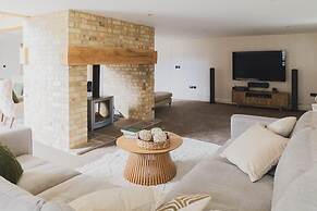 Tye Barn in Brinkley