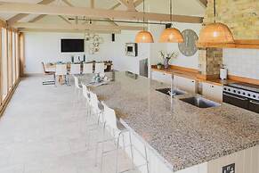 Tye Barn in Brinkley