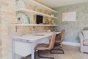 Tye Barn in Brinkley