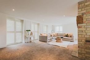 Tye Barn in Brinkley