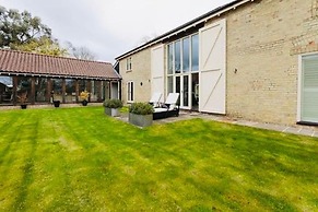 Tye Barn in Brinkley