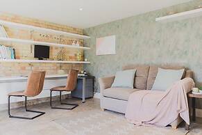 Tye Barn in Brinkley