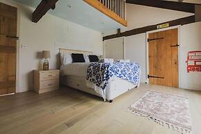 Tye Barn in Brinkley