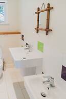 Tye Barn in Brinkley