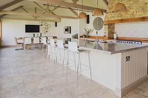 Tye Barn in Brinkley