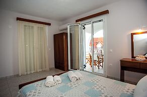 Captain Georgio Apartments