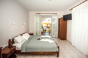 Captain Georgio Apartments