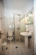 Captain Georgio Apartments