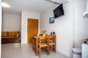 Captain Georgio Apartments