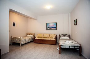 Captain Georgio Apartments