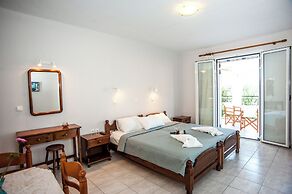 Captain Georgio Apartments