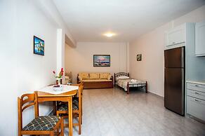 Captain Georgio Apartments