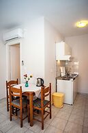 Captain Georgio Apartments