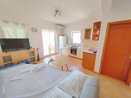 Sea View Apartment Luka