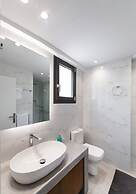 Halcyon Deluxe Maisonettes Sea View