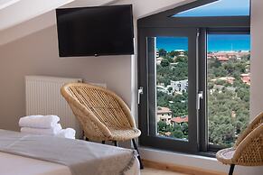 Halcyon Deluxe Maisonettes Sea View