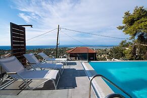 Halcyon Deluxe Maisonettes Sea View