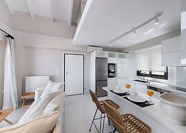 Halcyon Deluxe Maisonettes Sea View