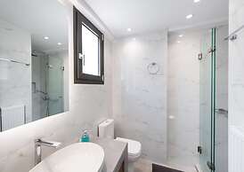 Halcyon Deluxe Maisonettes Sea View