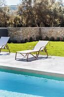 Stone and Sea Villas