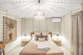 Stone and Sea Villas