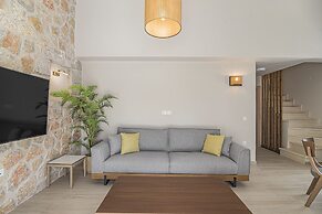 Stone and Sea Villas