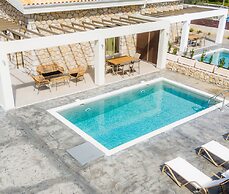 Stone and Sea Villas