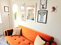 Charming 3-Bed Oasis-free parking