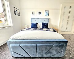 Charming 3-Bed Oasis-free parking