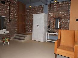 Goroomgo Mystic Kailasha Ukhimath