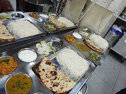 Goroomgo Mystic Kailasha Ukhimath