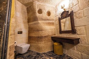 Signature Cave Premium Suites