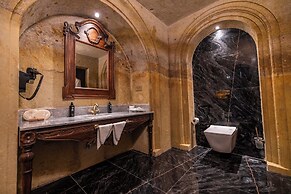 Signature Cave Premium Suites