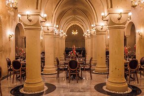 Signature Cave Premium Suites