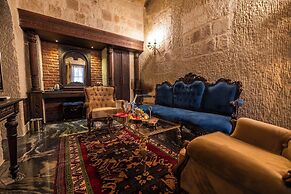 Signature Cave Premium Suites