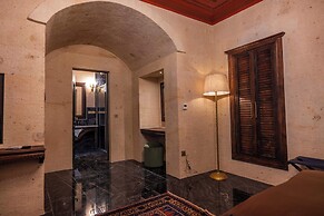 Signature Cave Premium Suites