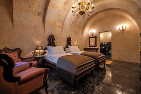 Signature Cave Premium Suites