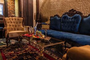 Signature Cave Premium Suites