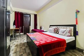 Goroomgo Naina Homestay Mussoorie