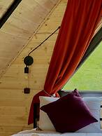 Kazbegi Inn Cottages