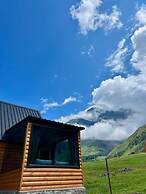 Kazbegi Inn Cottages