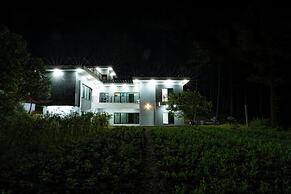 Goroomgo Kanwal Hotel and Resort NAINITAL