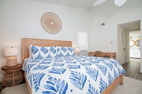 Ocean Grove L1 4 Bedroom Condo by RedAwning