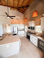 Paradise Cove 3 Bedroom Home