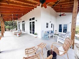 Paradise Cove 3 Bedroom Home