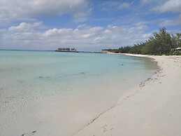 Paradise Cove 3 Bedroom Home