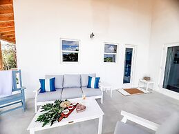 Paradise Cove 3 Bedroom Home